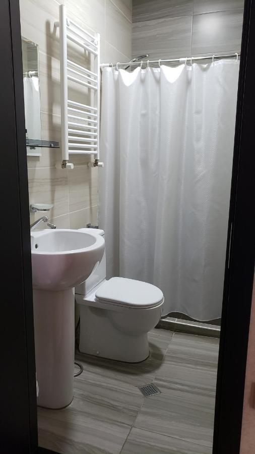 Family Guest House Tbilisi Buitenkant foto