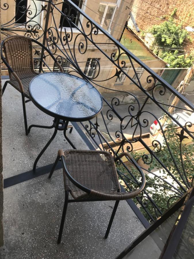 Family Guest House Tbilisi Buitenkant foto